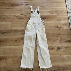 Abercrombie & Fitch white overalls